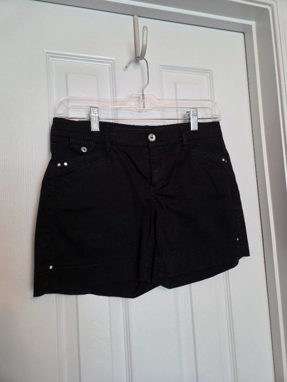 WHBM Women's 5" Black Chino Shorts, Size 0